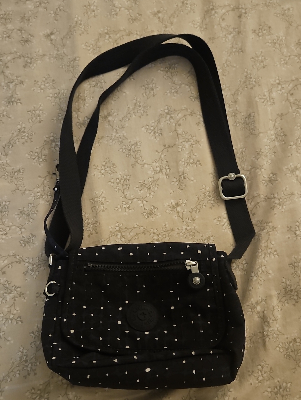 Kipling Sabian Crossbody, EUC